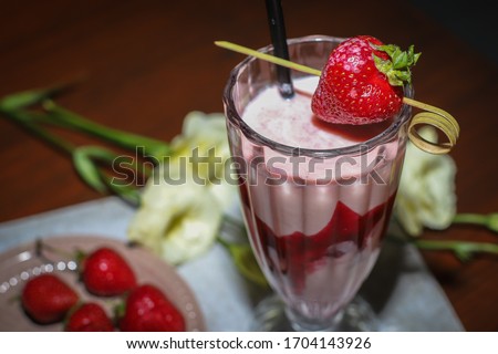 
strawberry milkshake at the bar