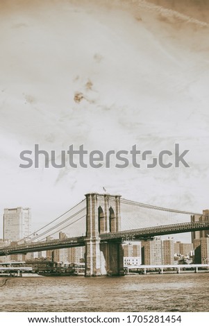 The Brooklyn Bridge and Manhattan buildings, New York City, USA.