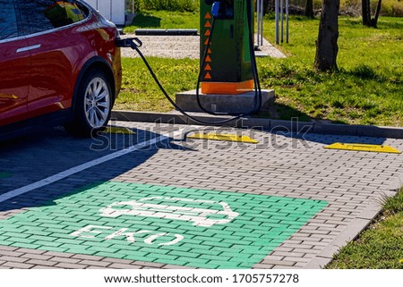 Parking place for electric eco charging at a public charging station