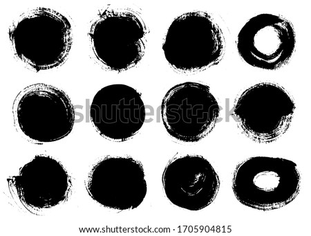Round painted shapes. Vector brush strokes set. Circle frames collection. Grunge paintbrush design elements. Paint text boxes, speech bubbles. Dirty distress texture banners. Grungy torn edges