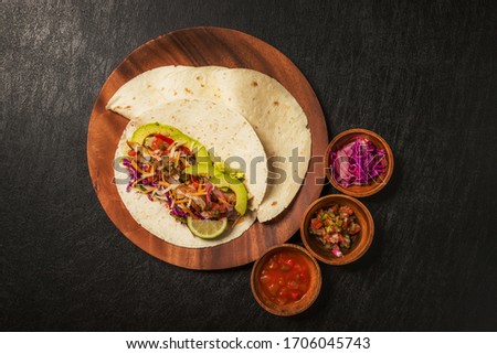 One of Mexico's representative dishes (tacos)