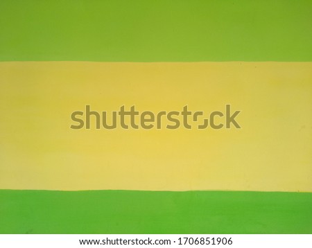 paint the color of the walls of the middle room house