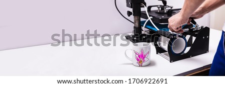 Digital Printing Mug Merchandise Using Heat Transfer Press