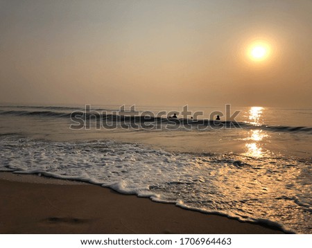 The sun and the morning sea