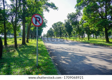 Signs are prohibited from parking on the side of the road