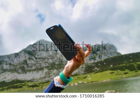 selfies girl covadonga lakes pretty