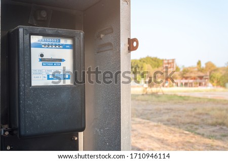 Electricity meter for home use Built for the temple Amount of electric power in the house
