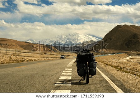 Karakoram highway china bike travel