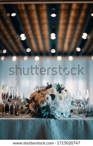 Elegant setting of a lunch or dinner wedding event