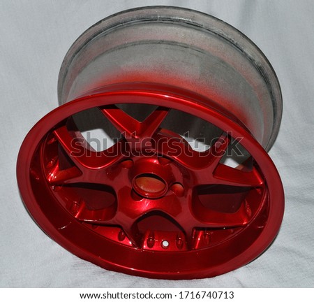 Beautifully made and painted in red rims on sports cars. Aluminium car rim wheel. 16 inch special for bmw e30.