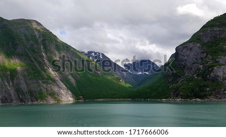 Tracy Arm Fjord Alaska.United States.
incredible mountains.
