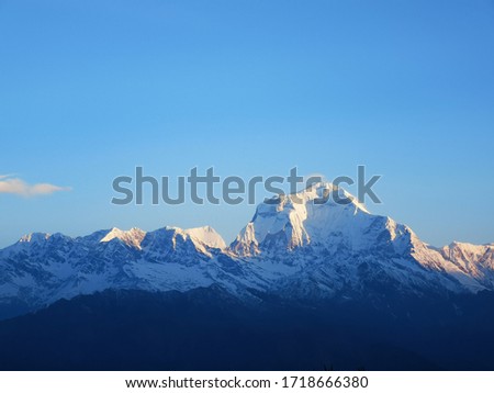 A beautiful picture of Annapurna Peaks, Poon Hill, Nepal