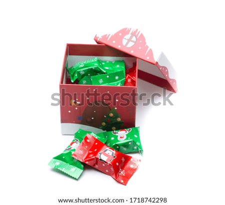 homemade box, with Christmas motifs, to store candies and chocolates