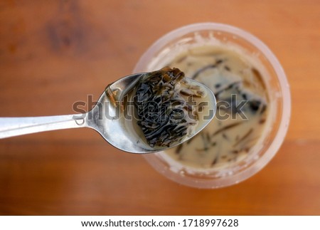 Es cincau (Grass jelly ice), made from grass jelly, coconut milk and palm sugar, served during the day, for desert or to break the fast