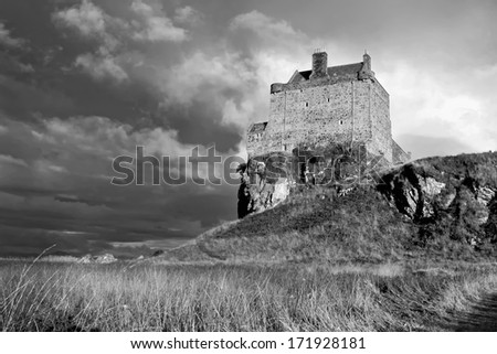Duart castle , Isle of Mull Scotland BN