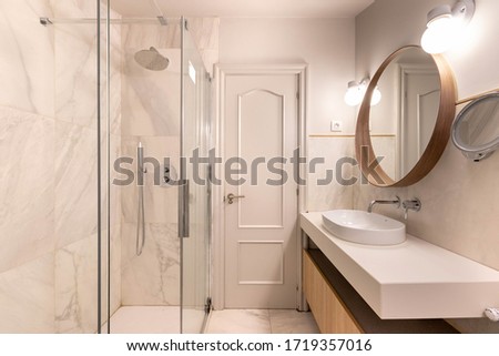 Interior design photographies: bathrooms, living rooms, dorms, kitchens. flats on sale.