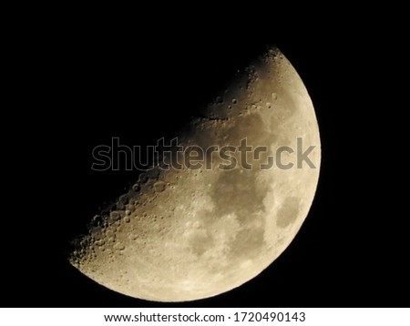 Moon picture; close-upNightsky