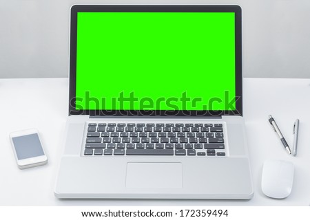 Laptop computer with green screen
