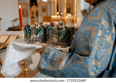 wedding crown, Church candle, temple