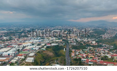 Impressive aerial view of the city of San Jose with view to the Sabana park 
