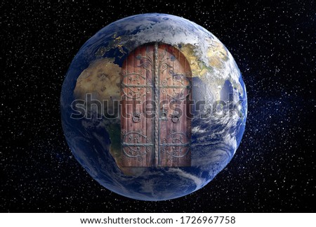 The door above the Earth, Photo Manipulation