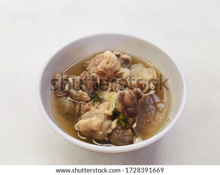 Boiled chicken bone soup
Side dishes suitable for eating with other main dishes Helps your throat to be eaten smoothly