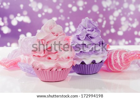 cupcakes in pink and purple