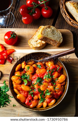 Rustic giant beans with fresh tomato sauce