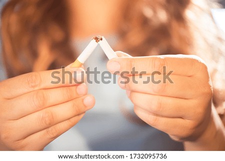 Focus hand, Women quit smoking For good health of oneself