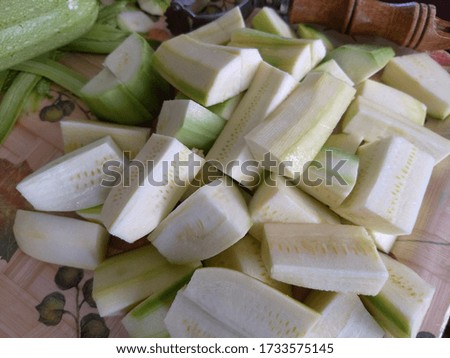 Sliced ​​zucchini for dinner in tray