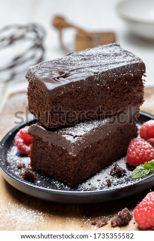 Brownie with chocolate ganache picture