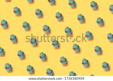 Funny pattern texture made from rubber ducks