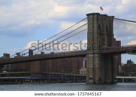 Perfect view of the Brooklyn bridge in New York City