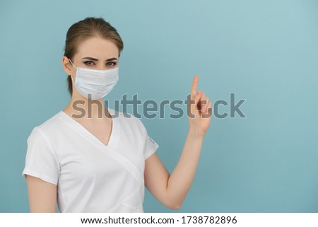 masked doctor talking point by point on a blue background