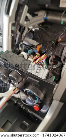 Electrical connectors and wires for car radios to install new 2 din radios in old cars.