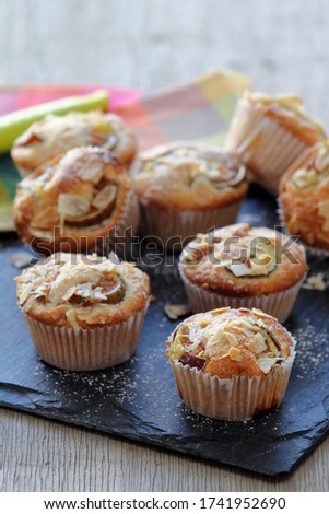 delicious and healthy fig cup cake