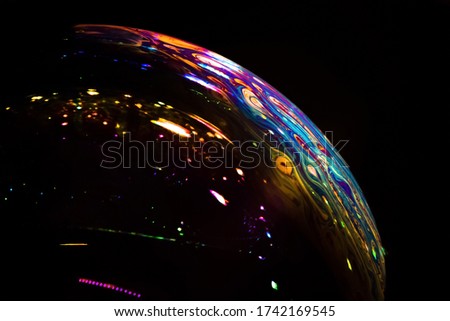 soap bubble wanting to simulate a planet of bright colors