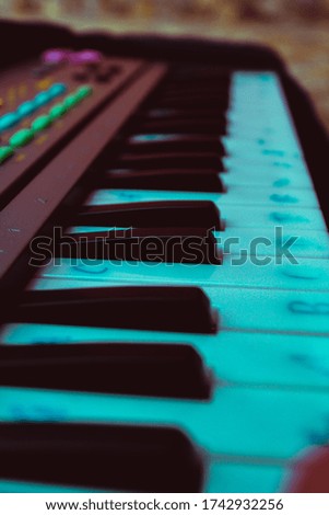 picture of a edited piano.