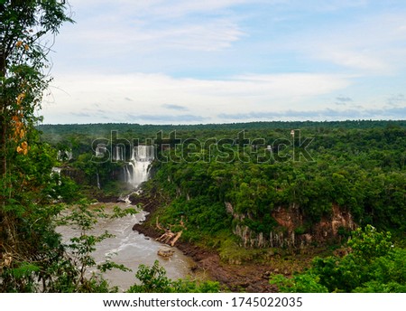 The fabolous Iguazu falls brazilian side