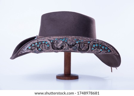 Natural wool knit cowboy hat with leather details