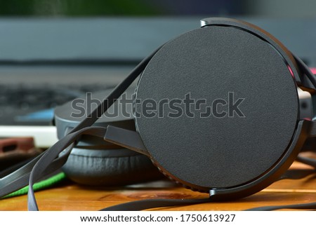 Black headphones on the desk