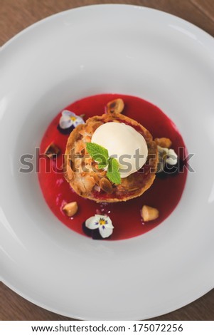 Close image of dessert in dish with syrup