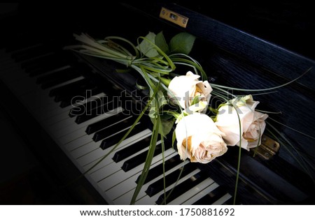 Roses on piano flaps - condolence card