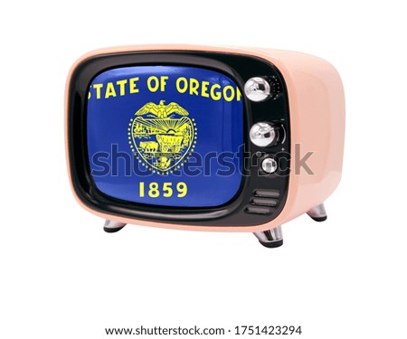 The retro old TV is isolated against a white background with the flag State of Oregon