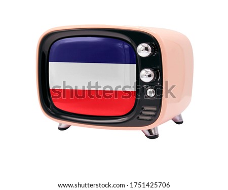 The retro old TV is isolated against a white background with the flag of Los Altos