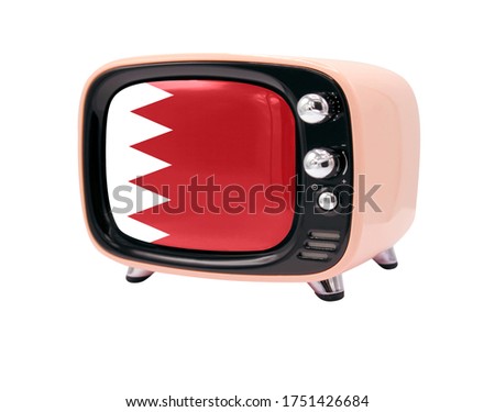 The retro old TV is isolated against a white background with the flag of Bahrain