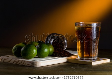  A Tradicional Brazilian tea Mate with lemon