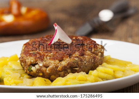 bavarian meatloaf with potato salad 