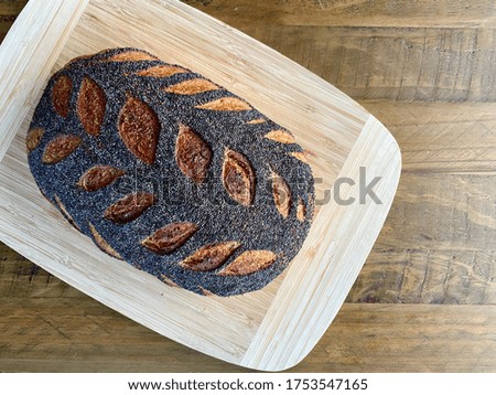 Poppy seed spelt sourdough bread 