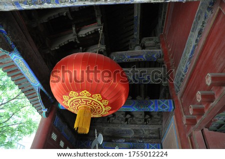 Dongyue Temple in Beijing is a famous tourist attraction.